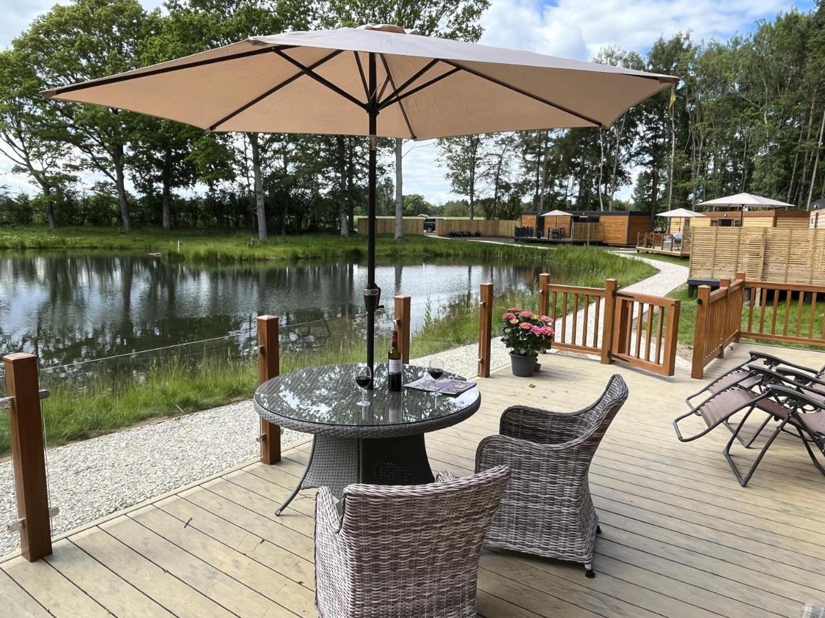 Oak Boutique Lodge Includes Hot Tub Air Con & Dog York Ngoại thất bức ảnh